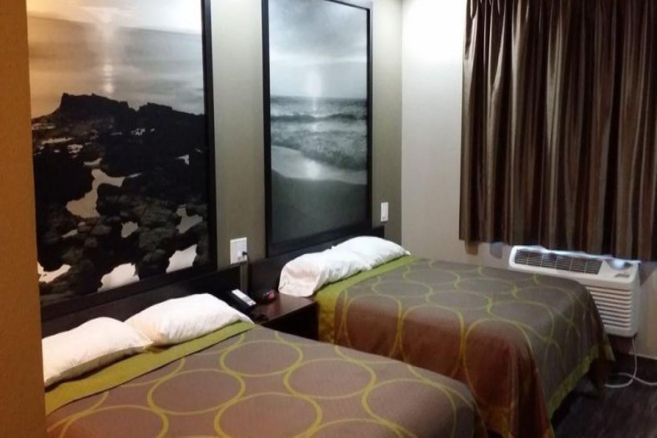 Super 8 By Wyndham San Diego/Imperial Beach Екстер'єр фото
